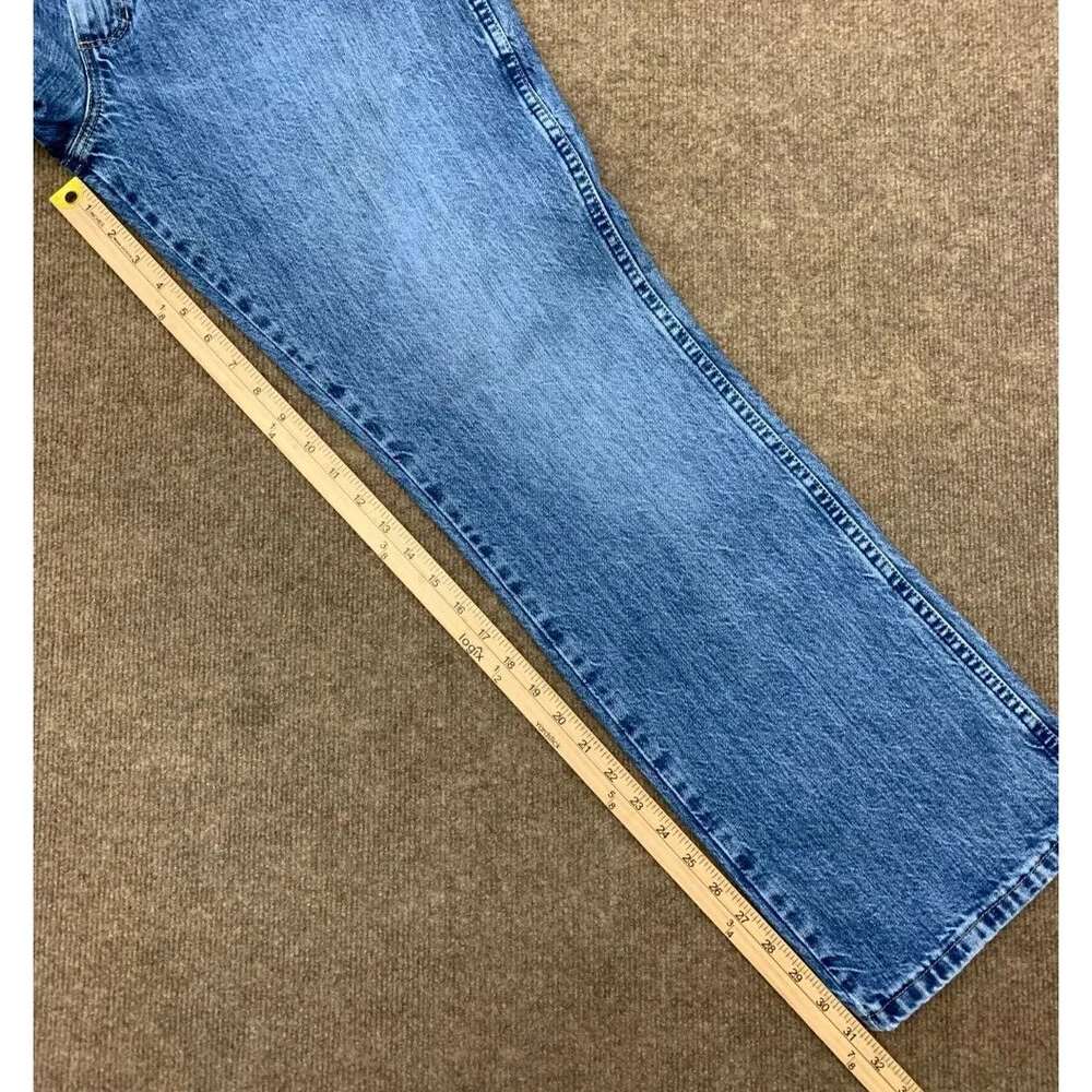 Wrangler Jeans Mens 35x30 Retro Slim Bootcut Western Cotton Workwear Denim - Picture 6 of 10